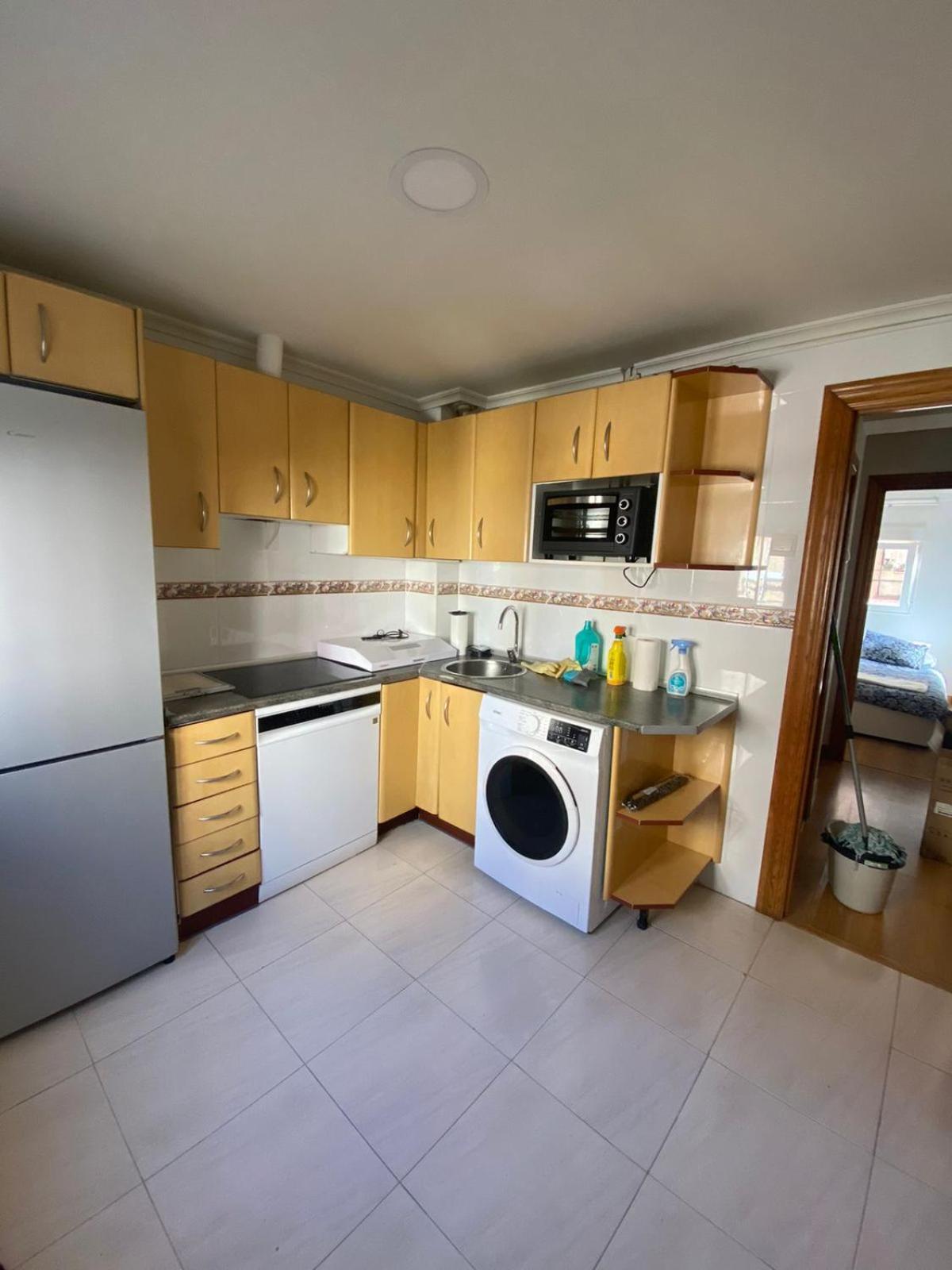 Apartamento En El Centro - Cercano A La Playa Appartement Santander Buitenkant foto